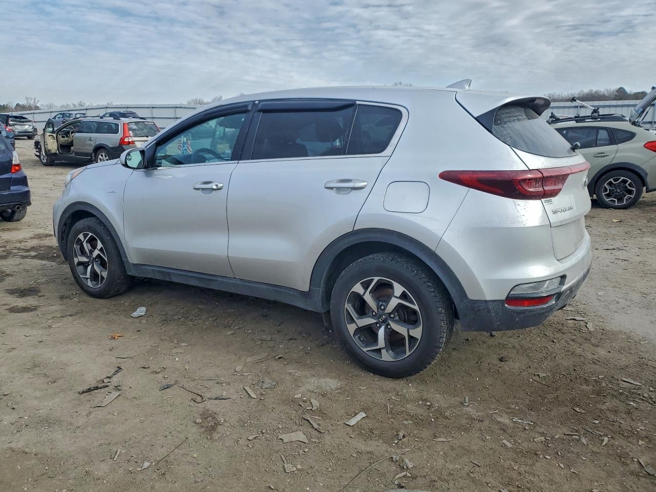 2020 KIA SPORTAGE LX photo 2