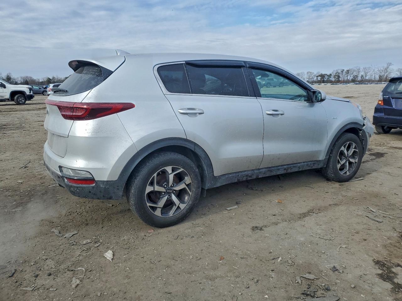 2020 KIA SPORTAGE LX photo 3