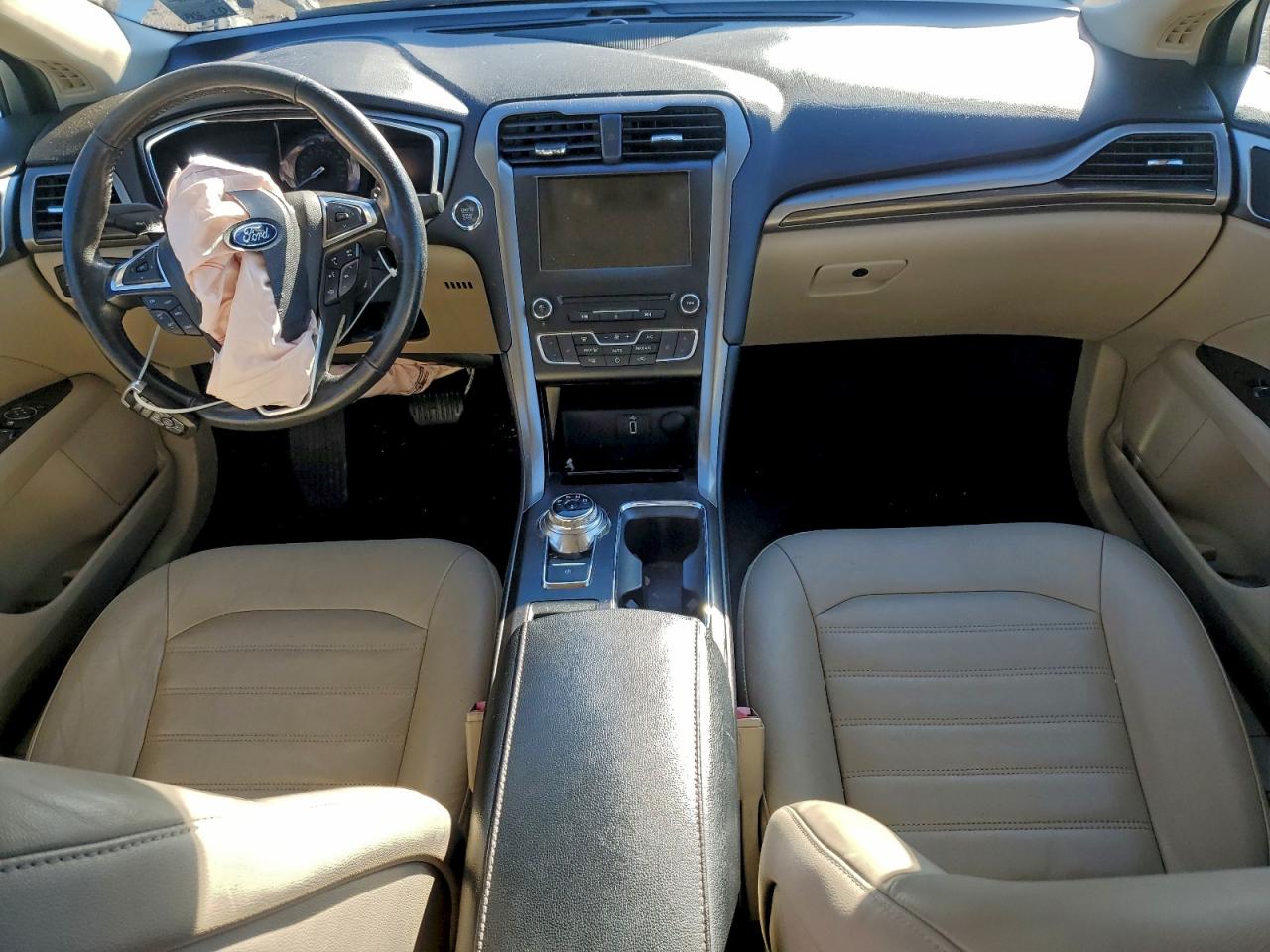 2018 FORD FUSION SE photo 8