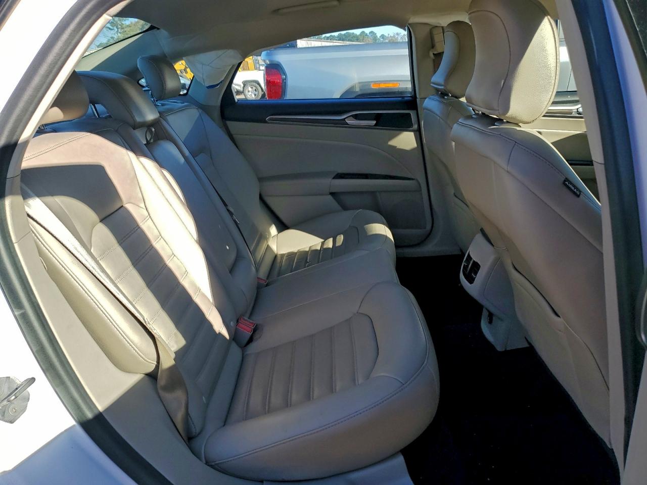2018 FORD FUSION SE photo 10