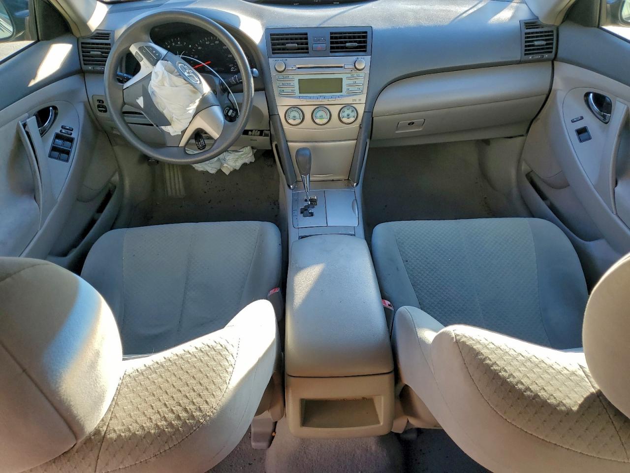 2009 TOYOTA CAMRY BASE photo 8
