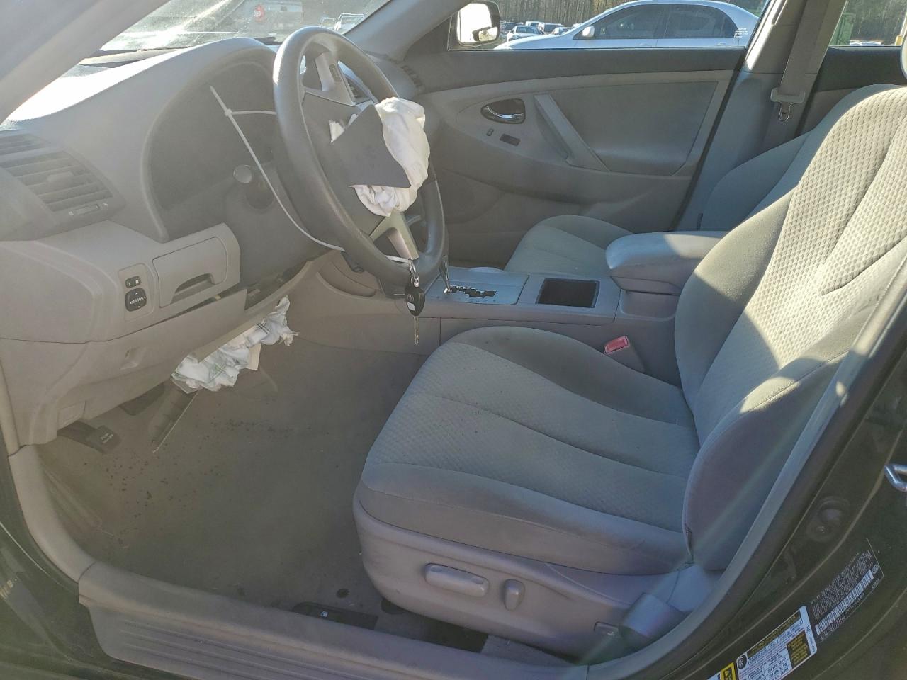 2009 TOYOTA CAMRY BASE photo 7