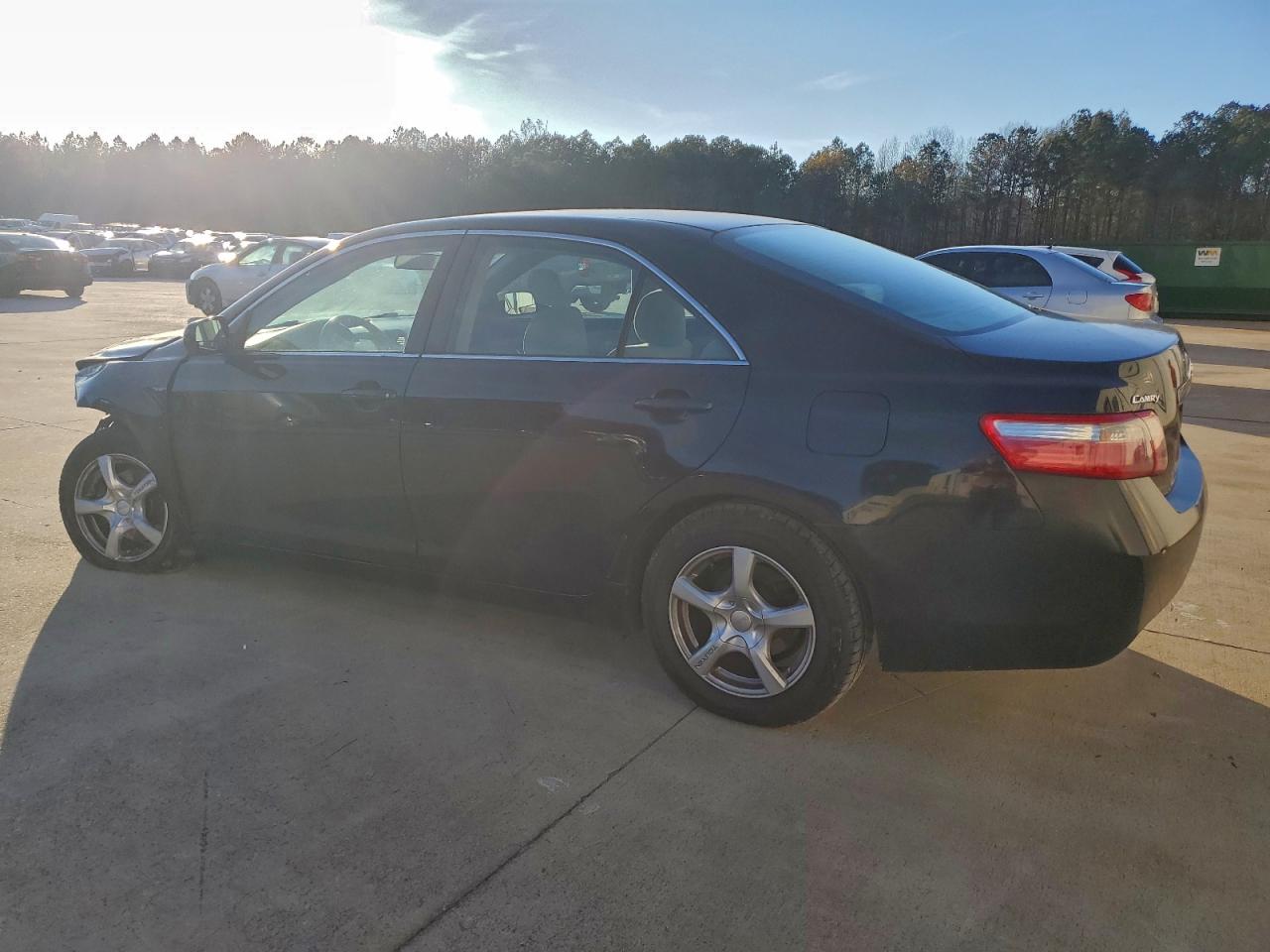 2009 TOYOTA CAMRY BASE photo 2