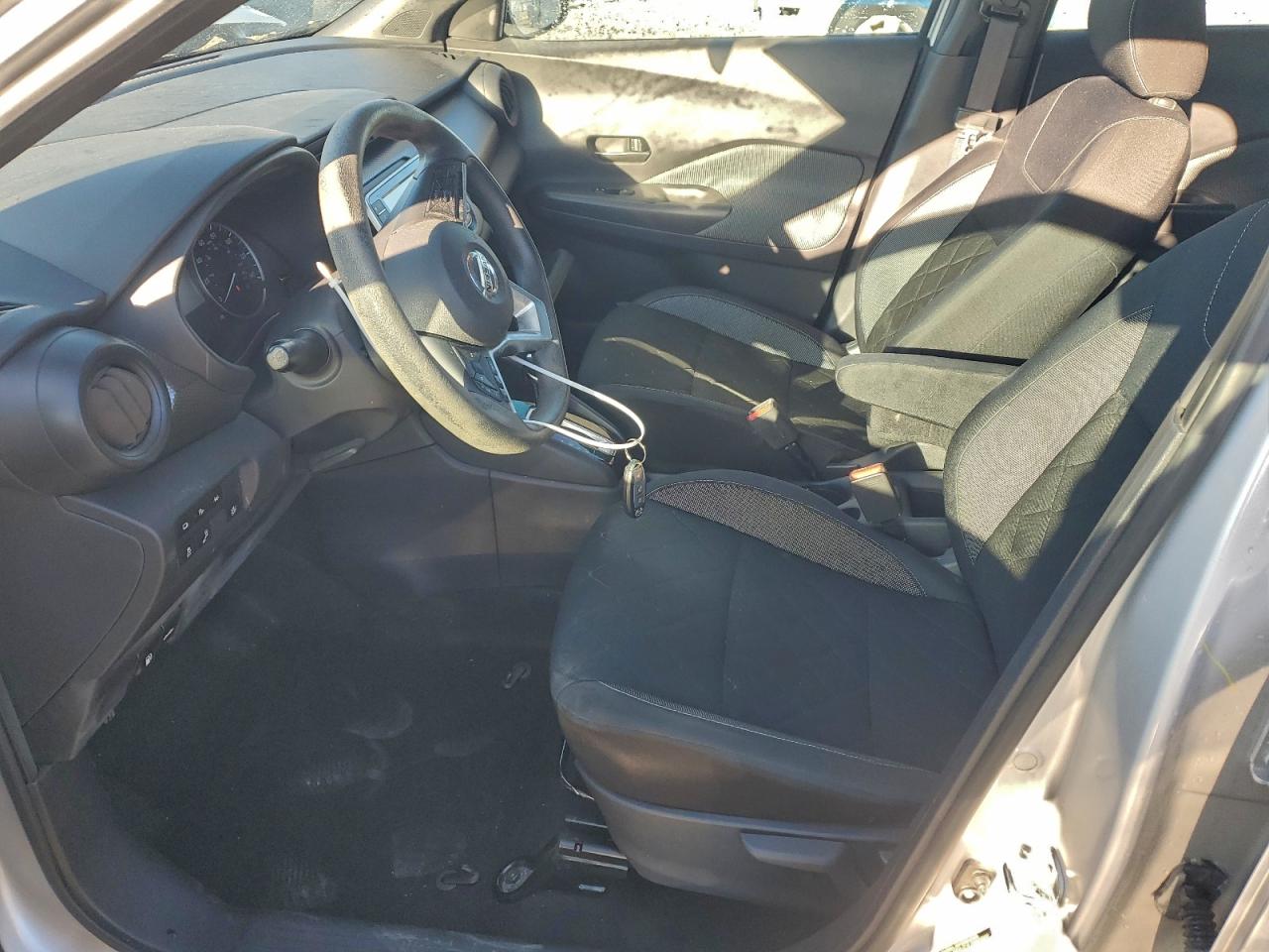 2020 NISSAN KICKS S photo 7