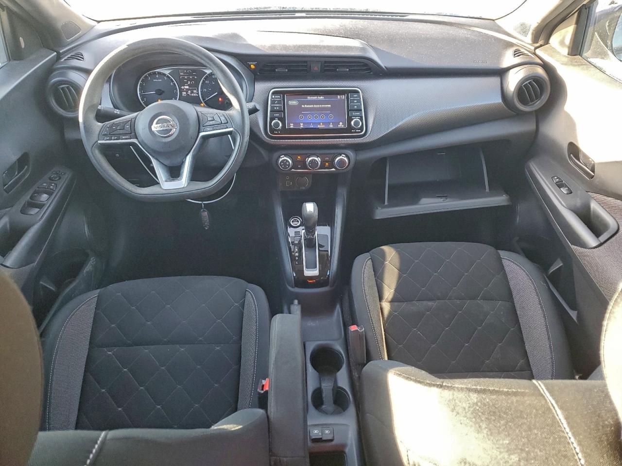 2020 NISSAN KICKS S photo 8