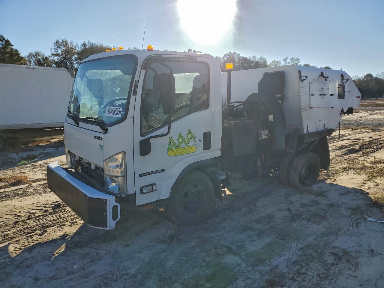 2019 ISUZU NPR