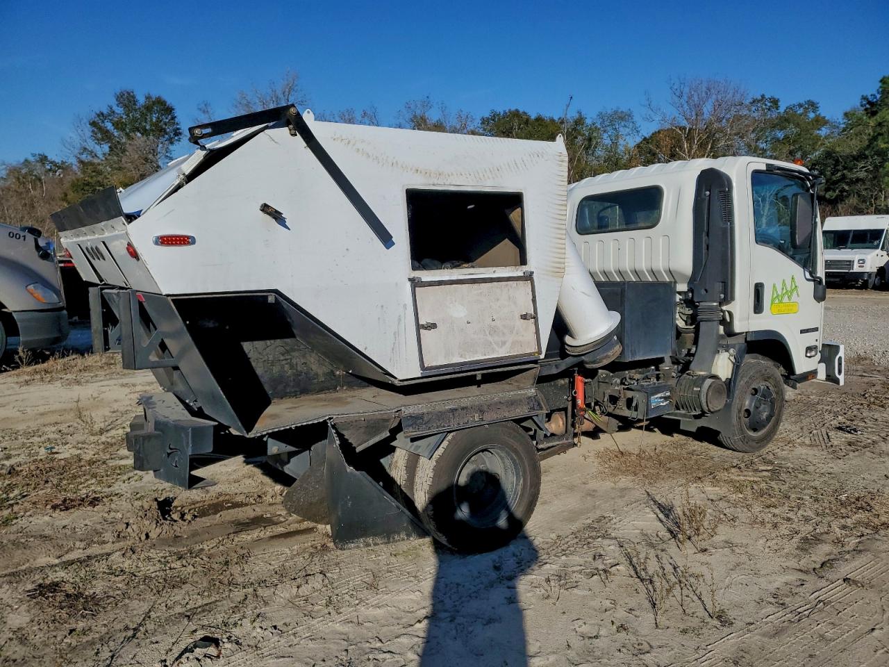 2019 ISUZU NPR REFUSE TRUCK photo 3