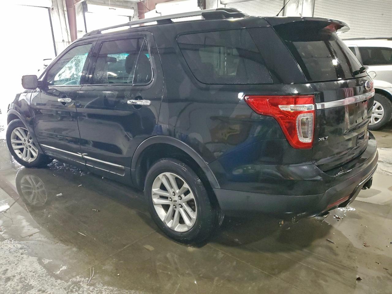 2013 FORD EXPLORER XLT photo 2