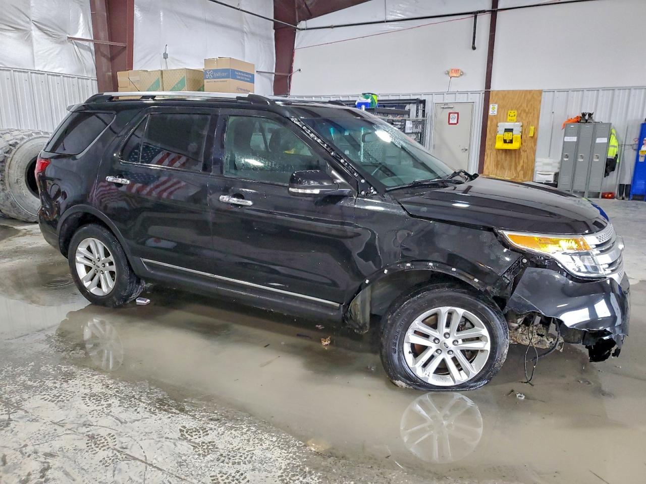 2013 FORD EXPLORER XLT photo 4