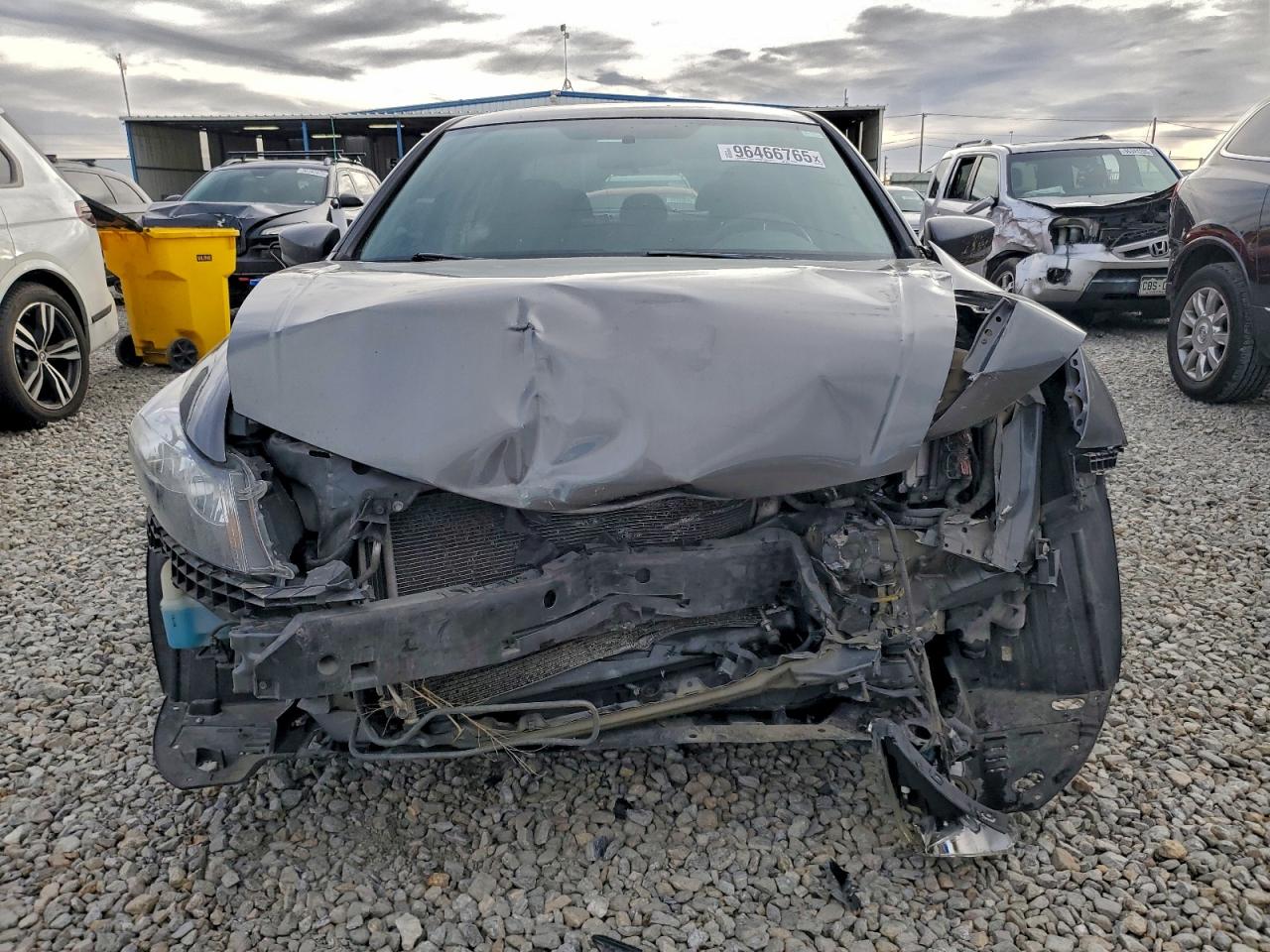 2012 HONDA ACCORD LX photo 5