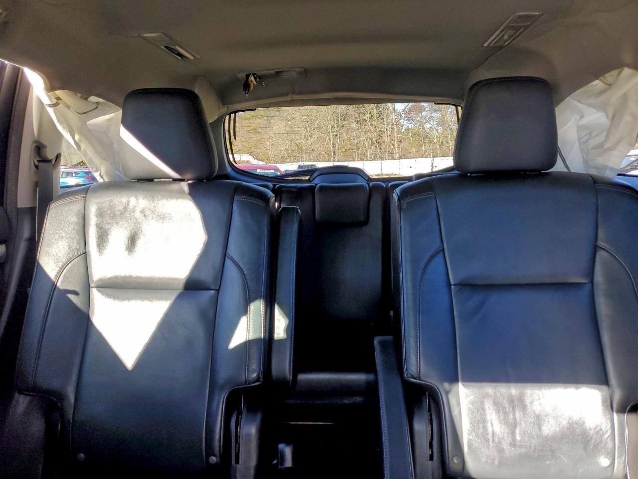 2016 TOYOTA HIGHLANDER XLE photo 10
