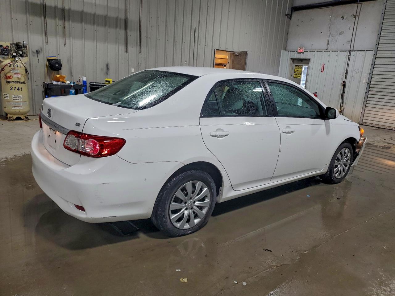 2012 TOYOTA COROLLA BASE photo 3