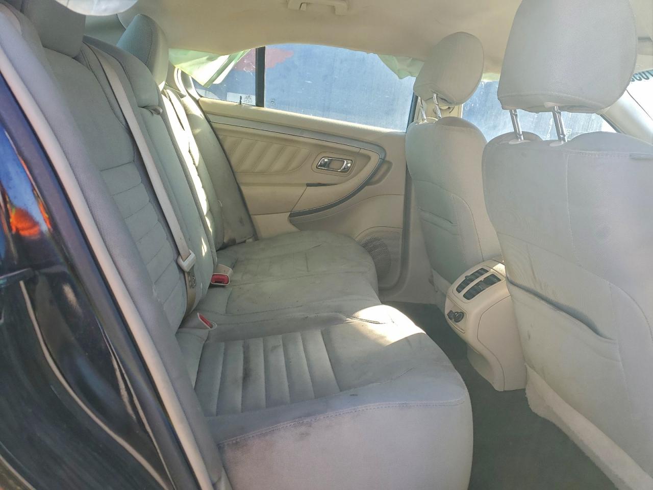 2018 FORD TAURUS SE photo 10