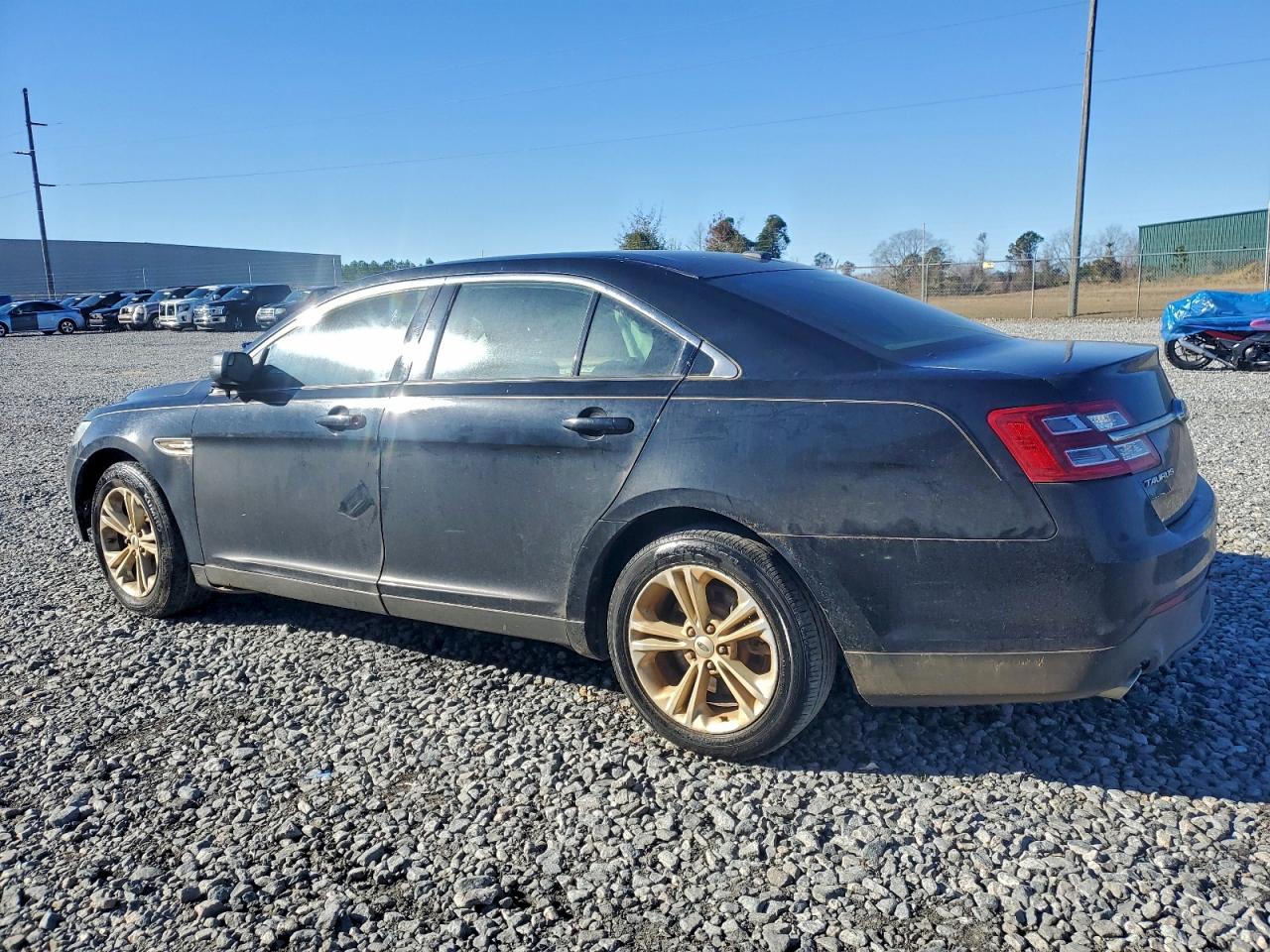 2018 FORD TAURUS SE photo 2