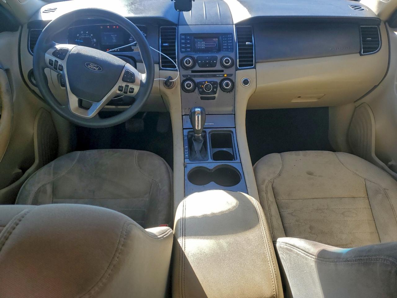 2018 FORD TAURUS SE photo 8