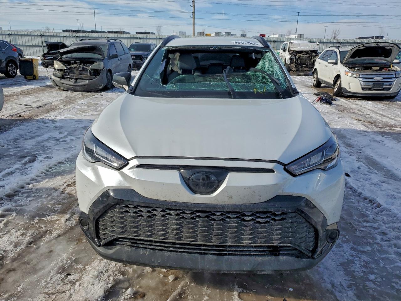 2025 TOYOTA COROLLA CROSS SE photo 5