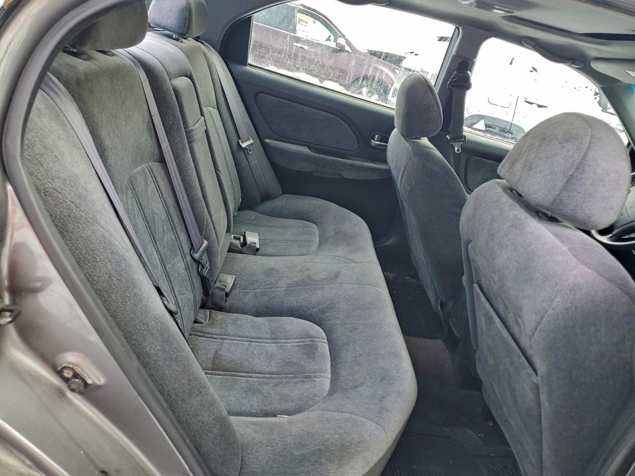 2004 HYUNDAI SONATA GLS photo 10