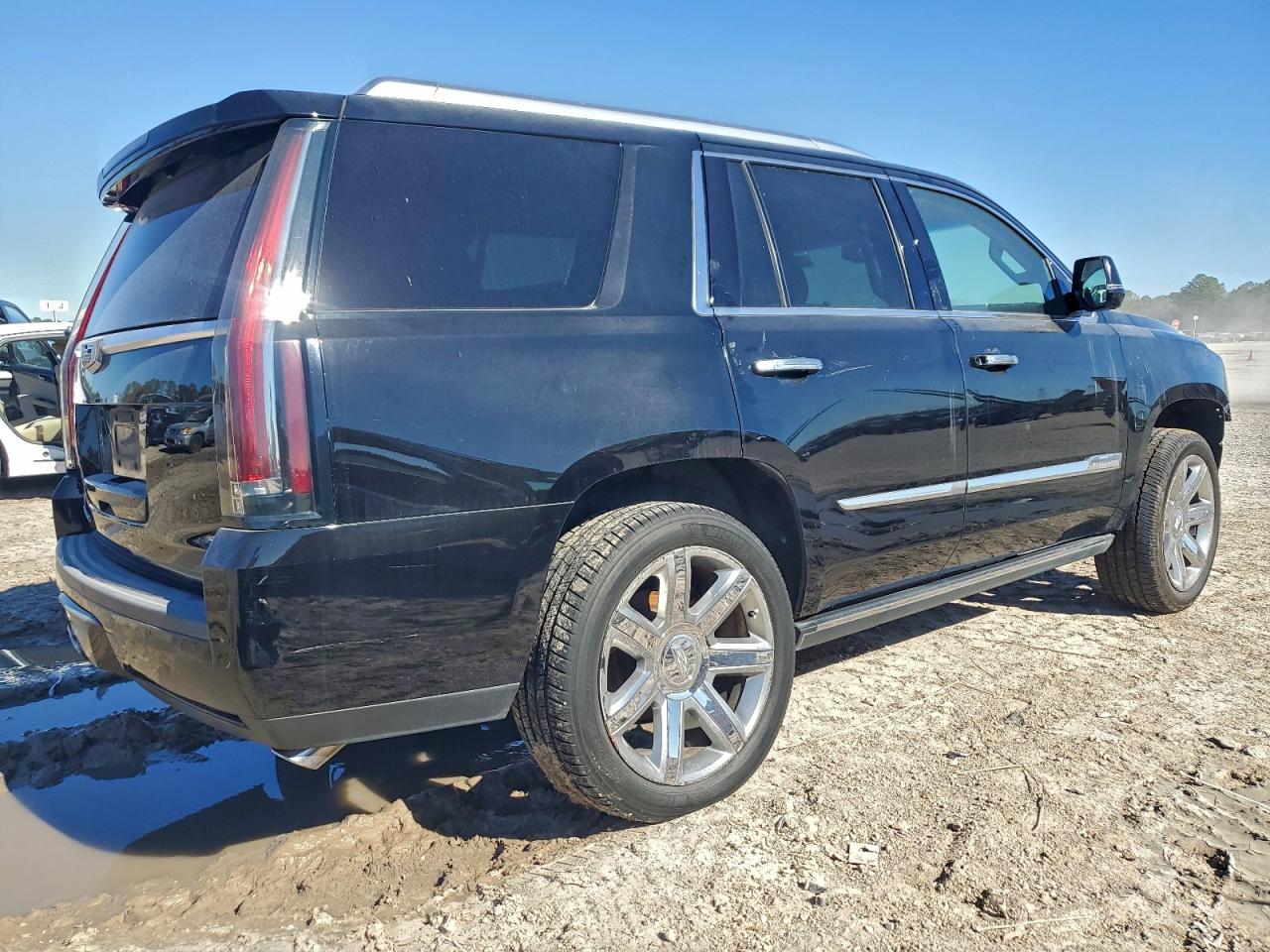 2015 CADILLAC ESCALADE PREMIUM photo 3