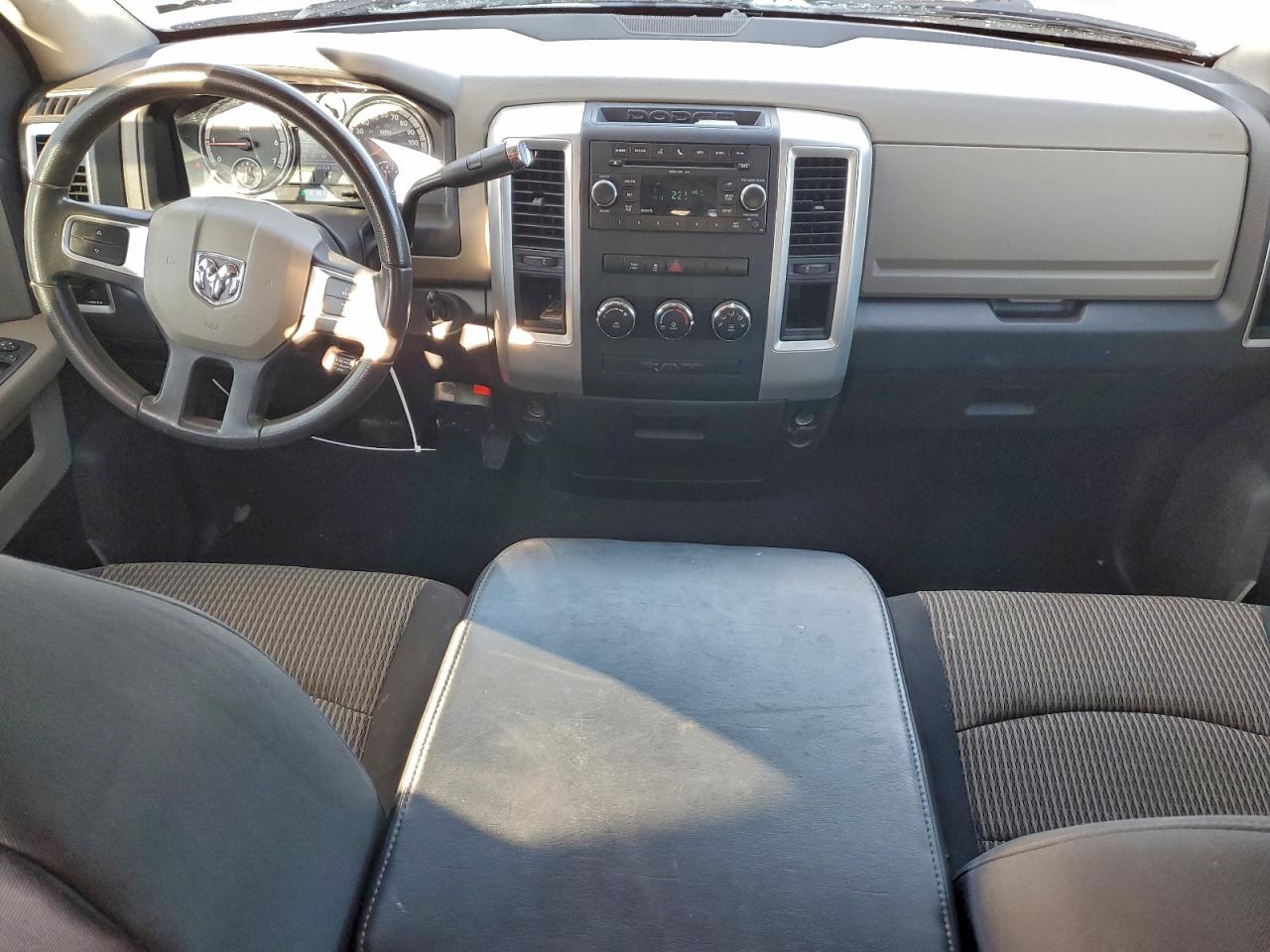 2011 DODGE RAM 1500 photo 8