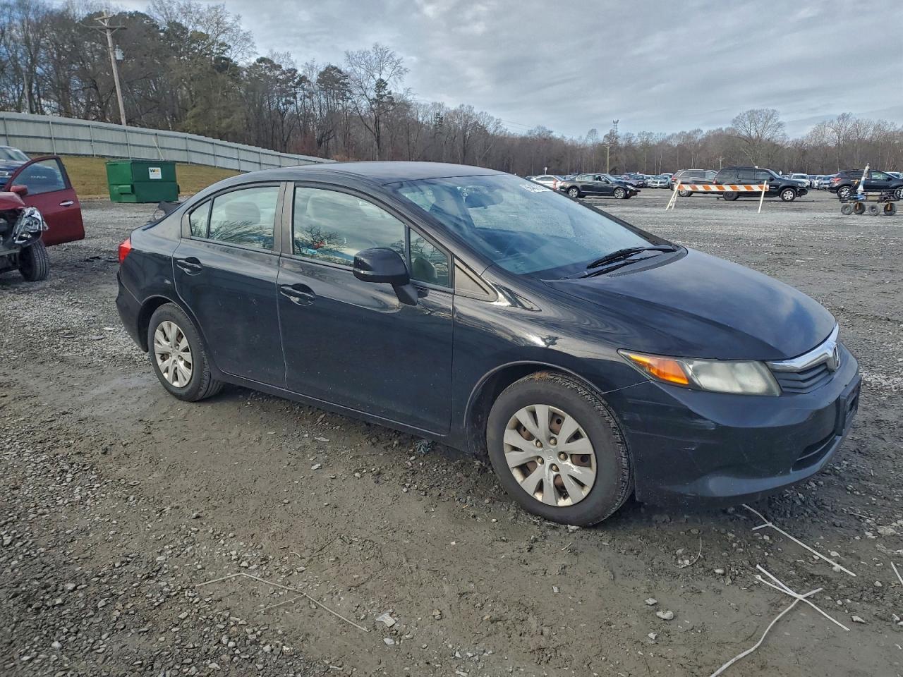 2012 HONDA CIVIC LX photo 4