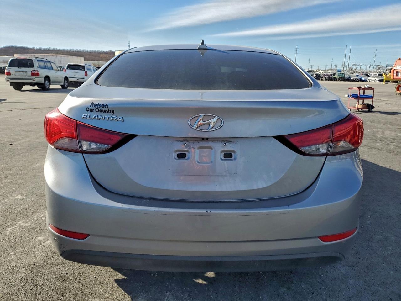 2016 HYUNDAI ELANTRA SE photo 6
