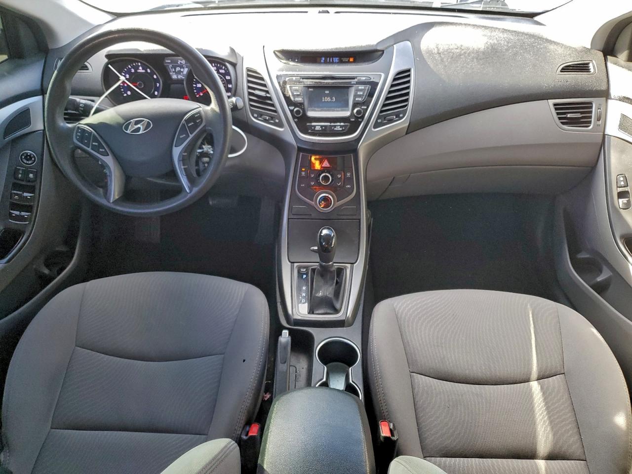 2016 HYUNDAI ELANTRA SE photo 8