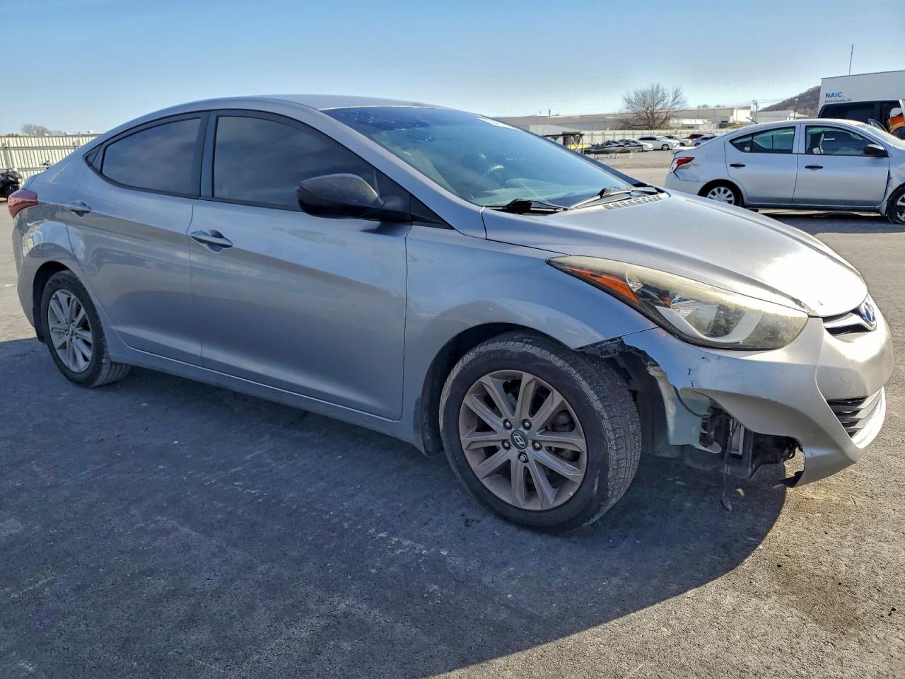 2016 HYUNDAI ELANTRA SE photo 4
