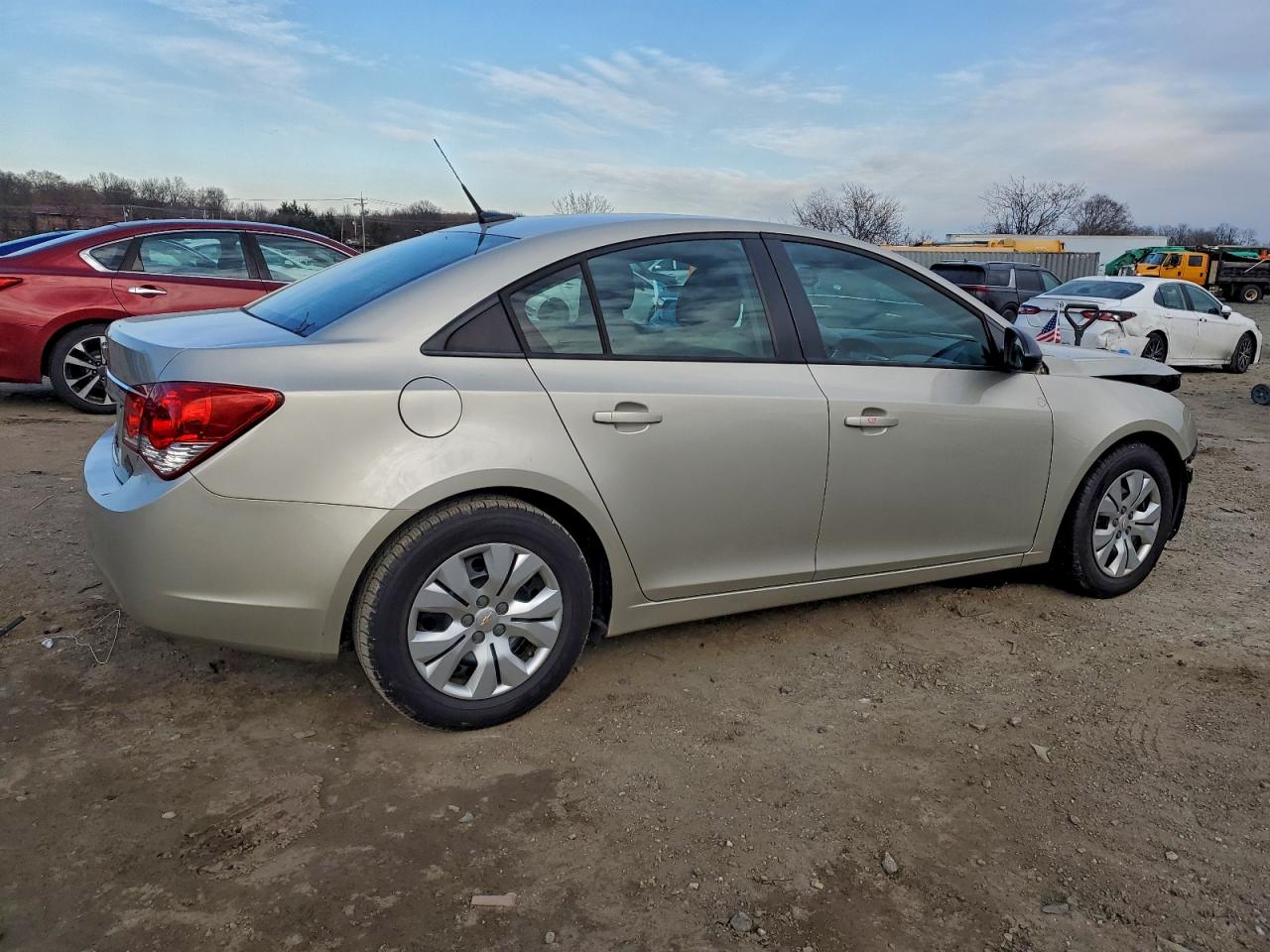 2013 CHEVROLET CRUZE LS photo 3