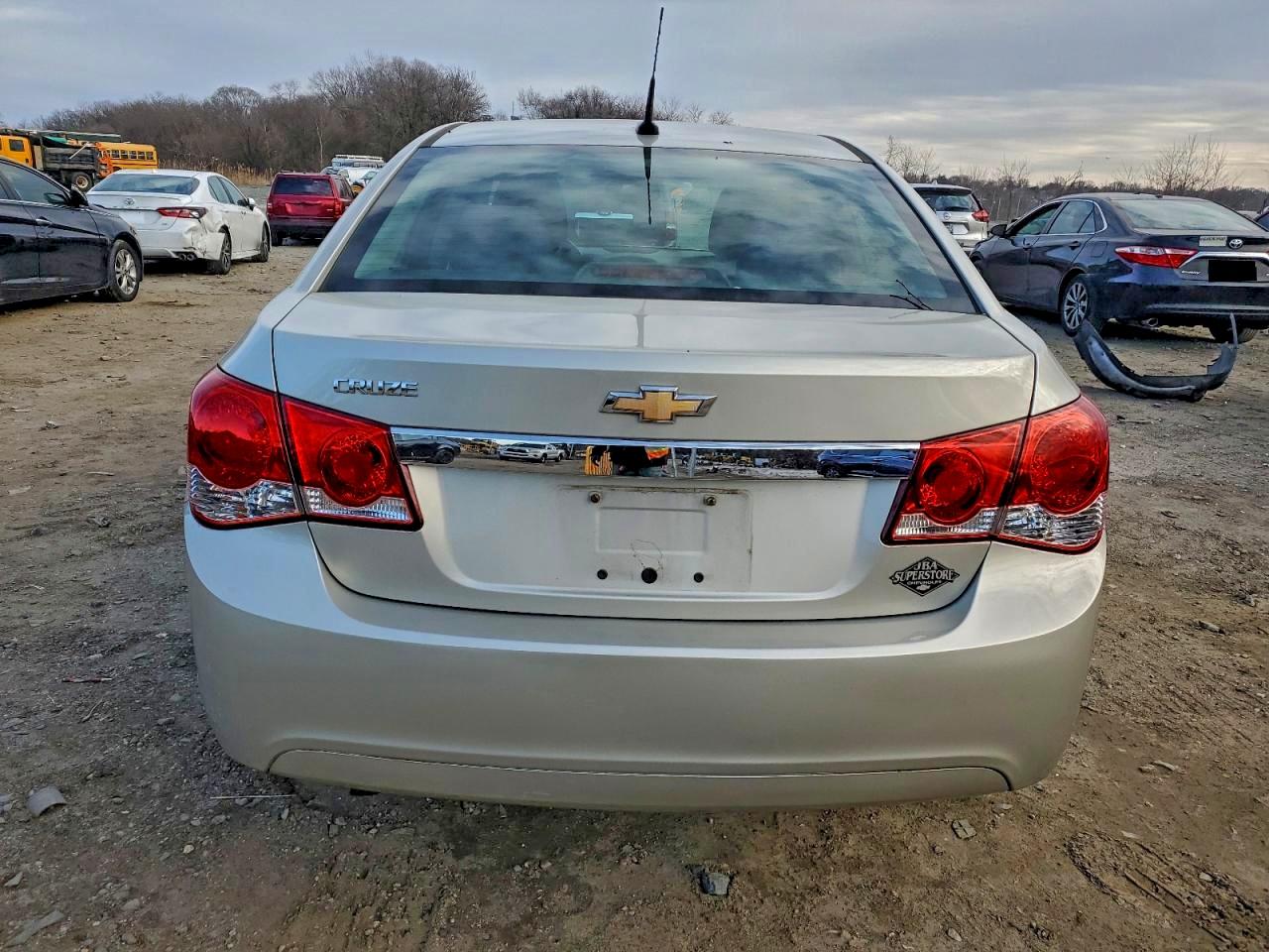 2013 CHEVROLET CRUZE LS photo 6