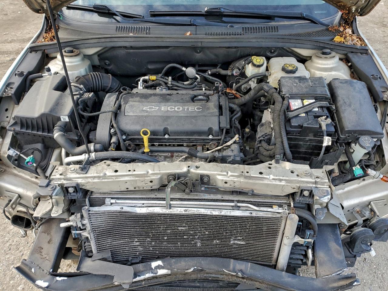 2013 CHEVROLET CRUZE LS photo 11