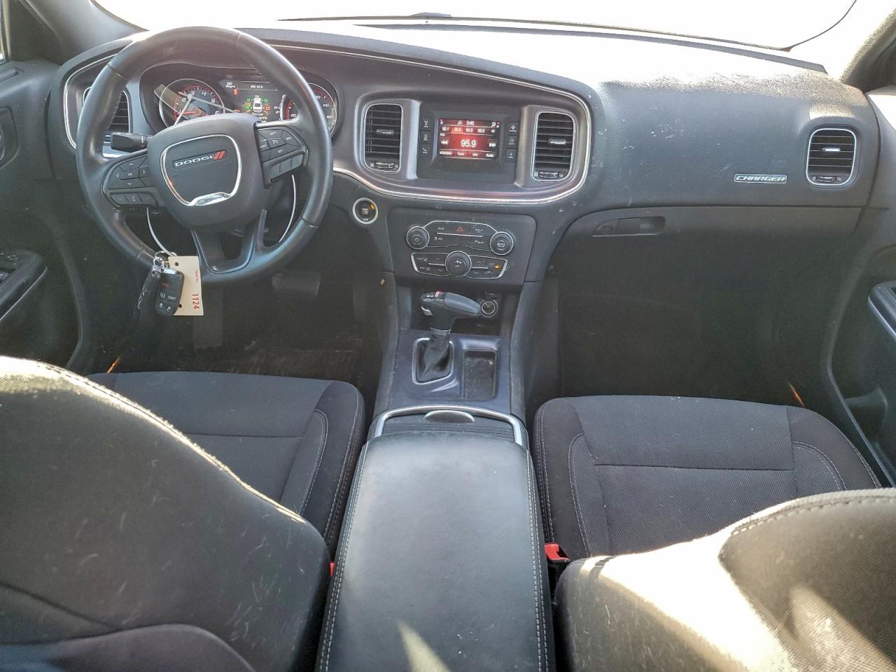 2017 DODGE CHARGER SE photo 8