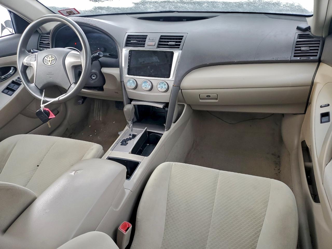 2009 TOYOTA CAMRY LE photo 8