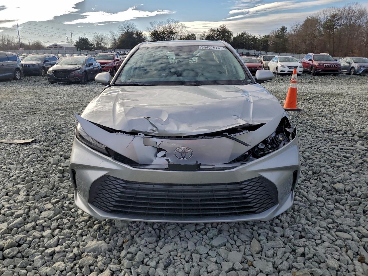 2025 TOYOTA CAMRY XSE photo 5