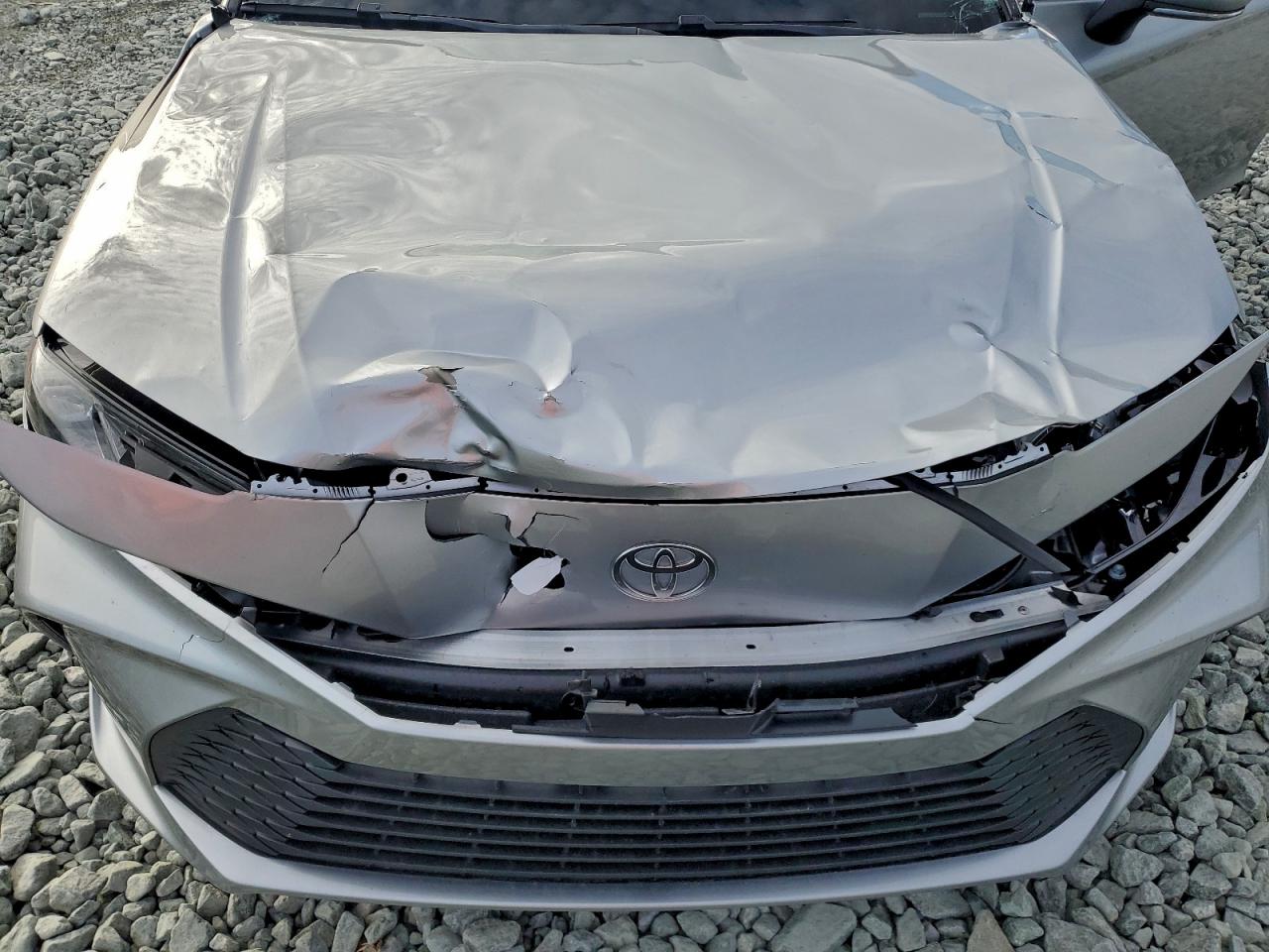 2025 TOYOTA CAMRY XSE photo 11