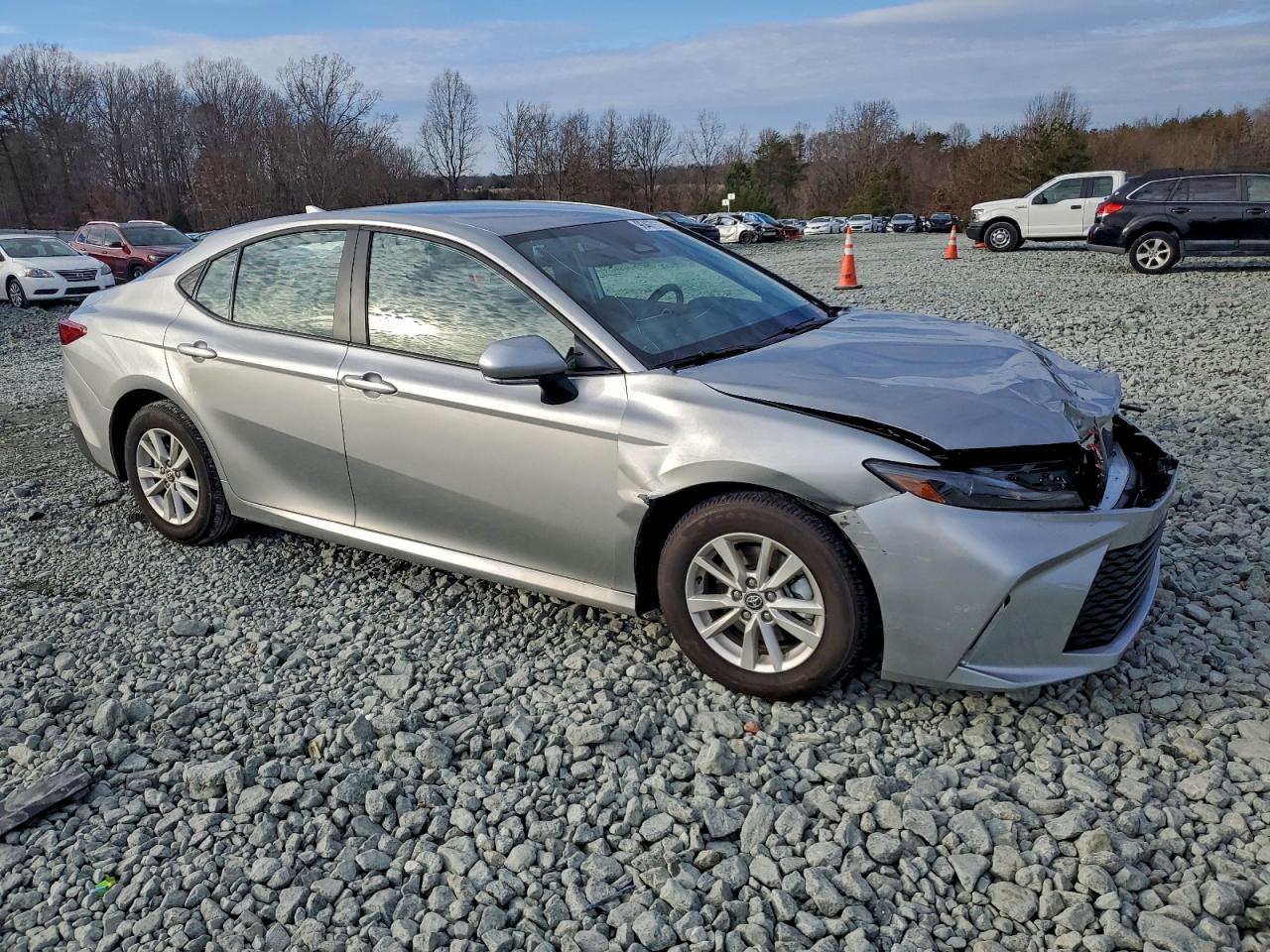 2025 TOYOTA CAMRY XSE photo 4