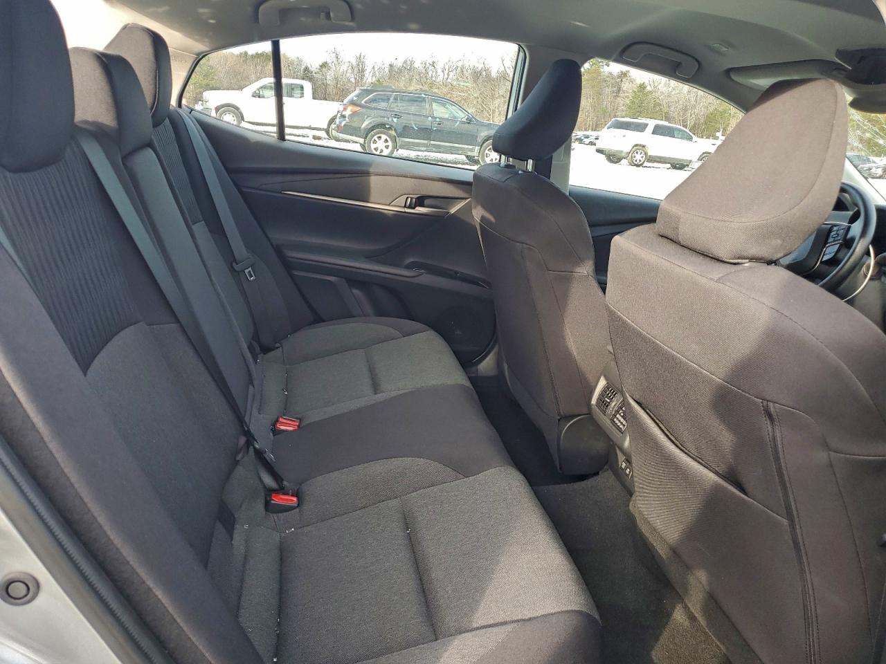 2025 TOYOTA CAMRY XSE photo 10