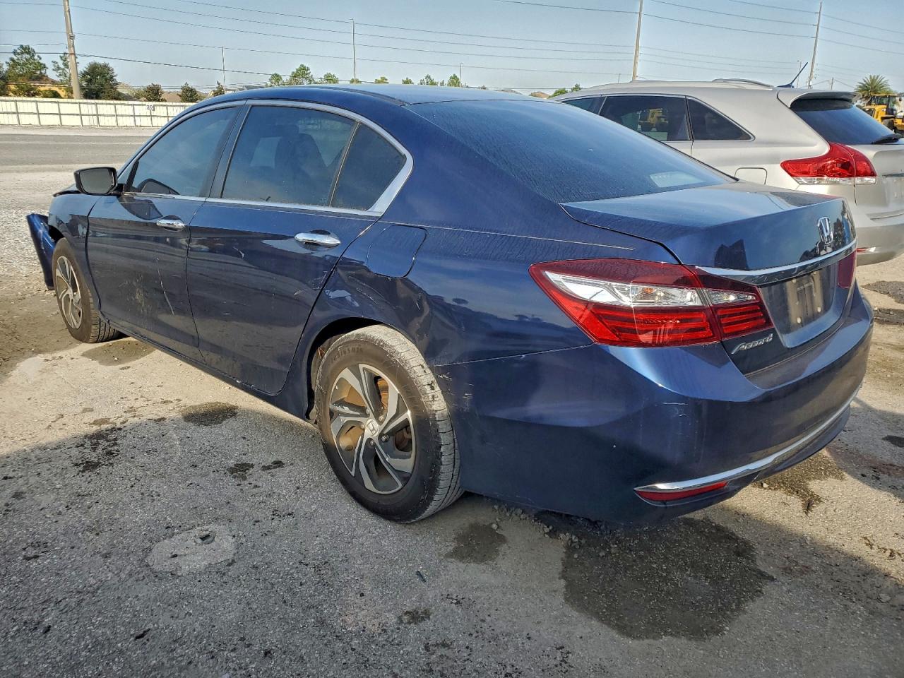 2017 HONDA ACCORD LX photo 2