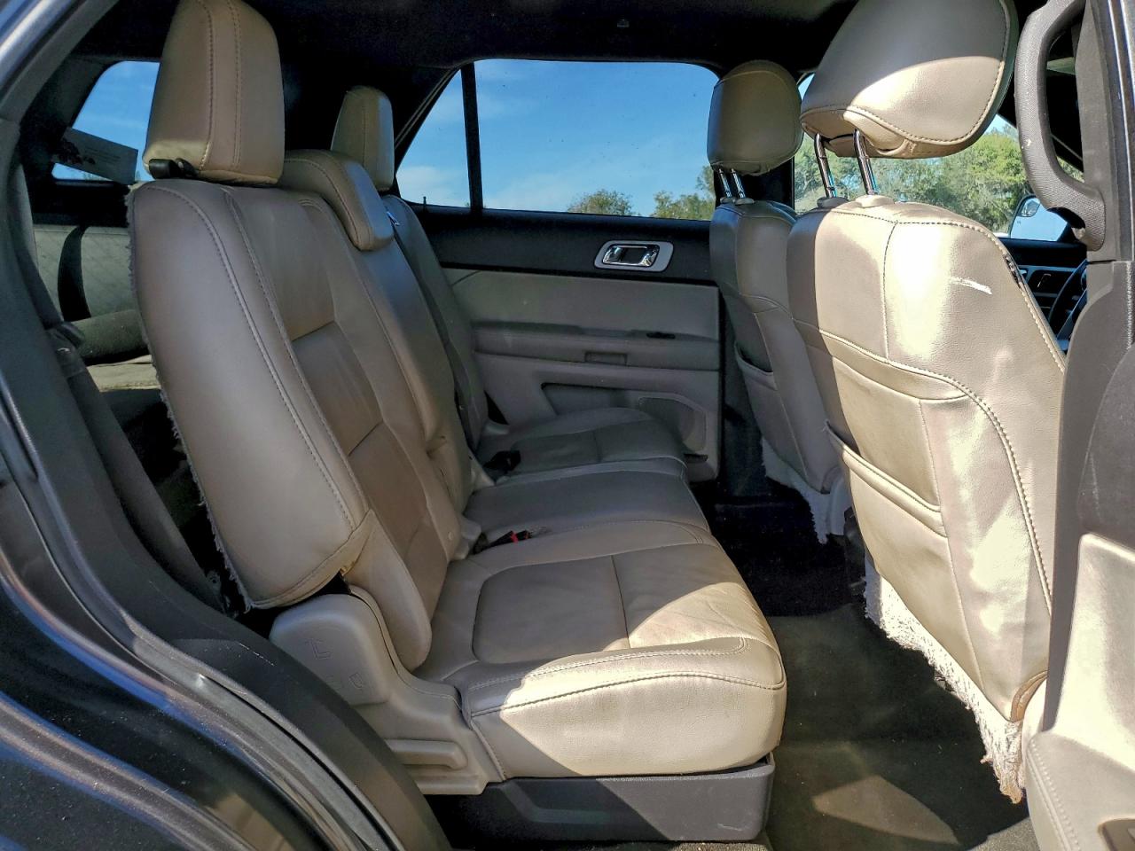2015 FORD EXPLORER XLT photo 10