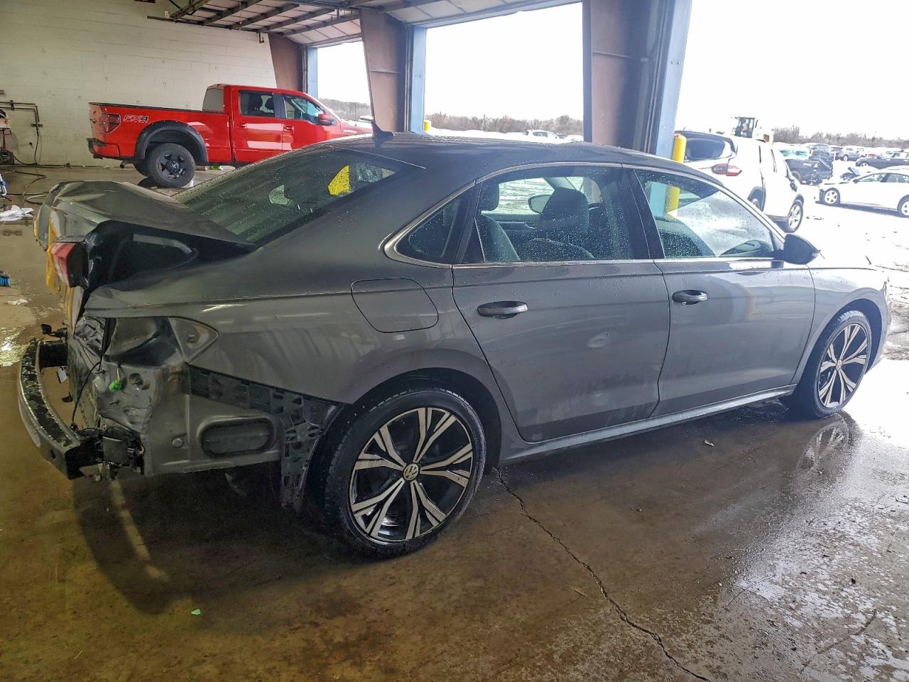 2020 VOLKSWAGEN PASSAT SEL photo 3