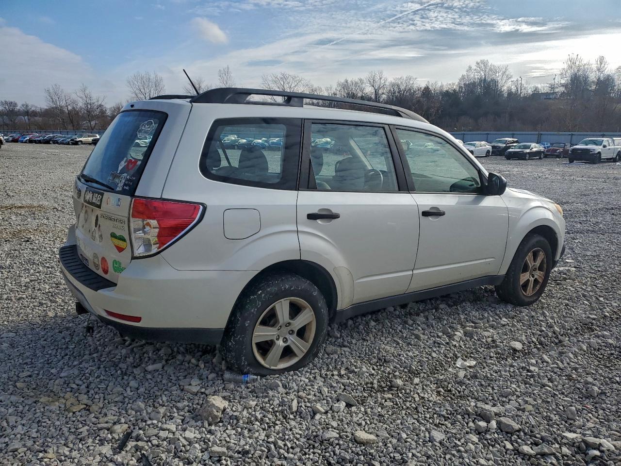 2010 SUBARU FORESTER XS photo 3