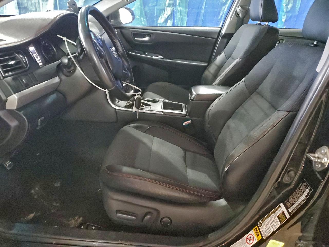 2016 TOYOTA CAMRY LE photo 7