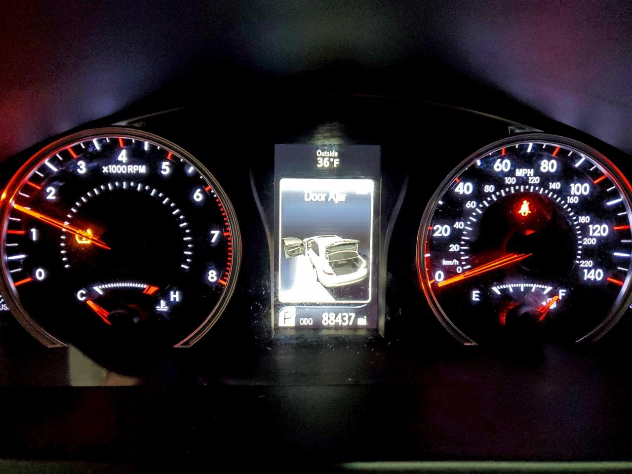 2016 TOYOTA CAMRY LE photo 9