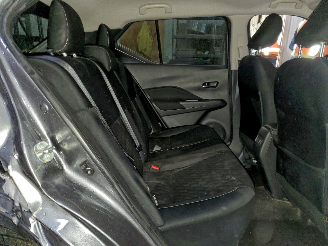 2022 NISSAN KICKS SV photo 11