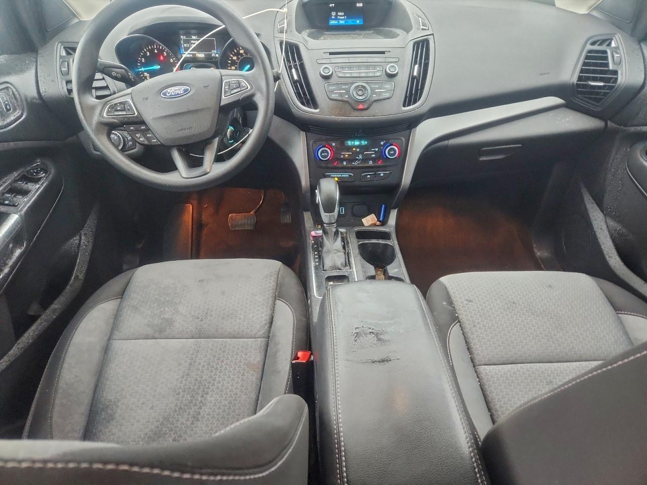 2018 FORD ESCAPE SE photo 8