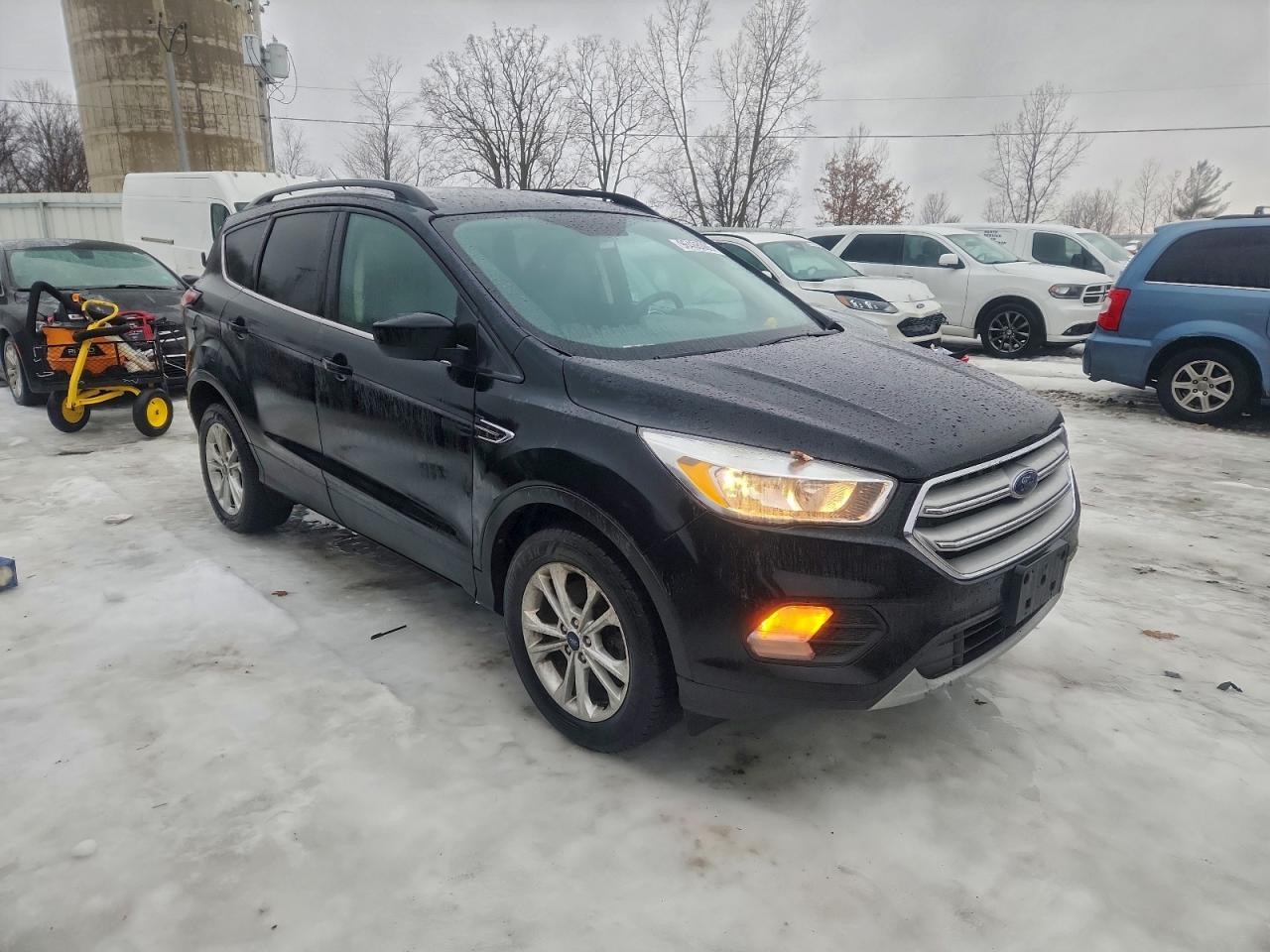 2018 FORD ESCAPE SE photo 4