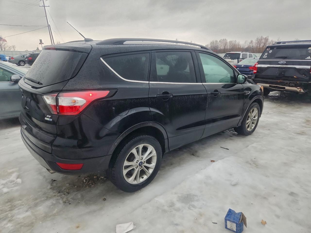 2018 FORD ESCAPE SE photo 3