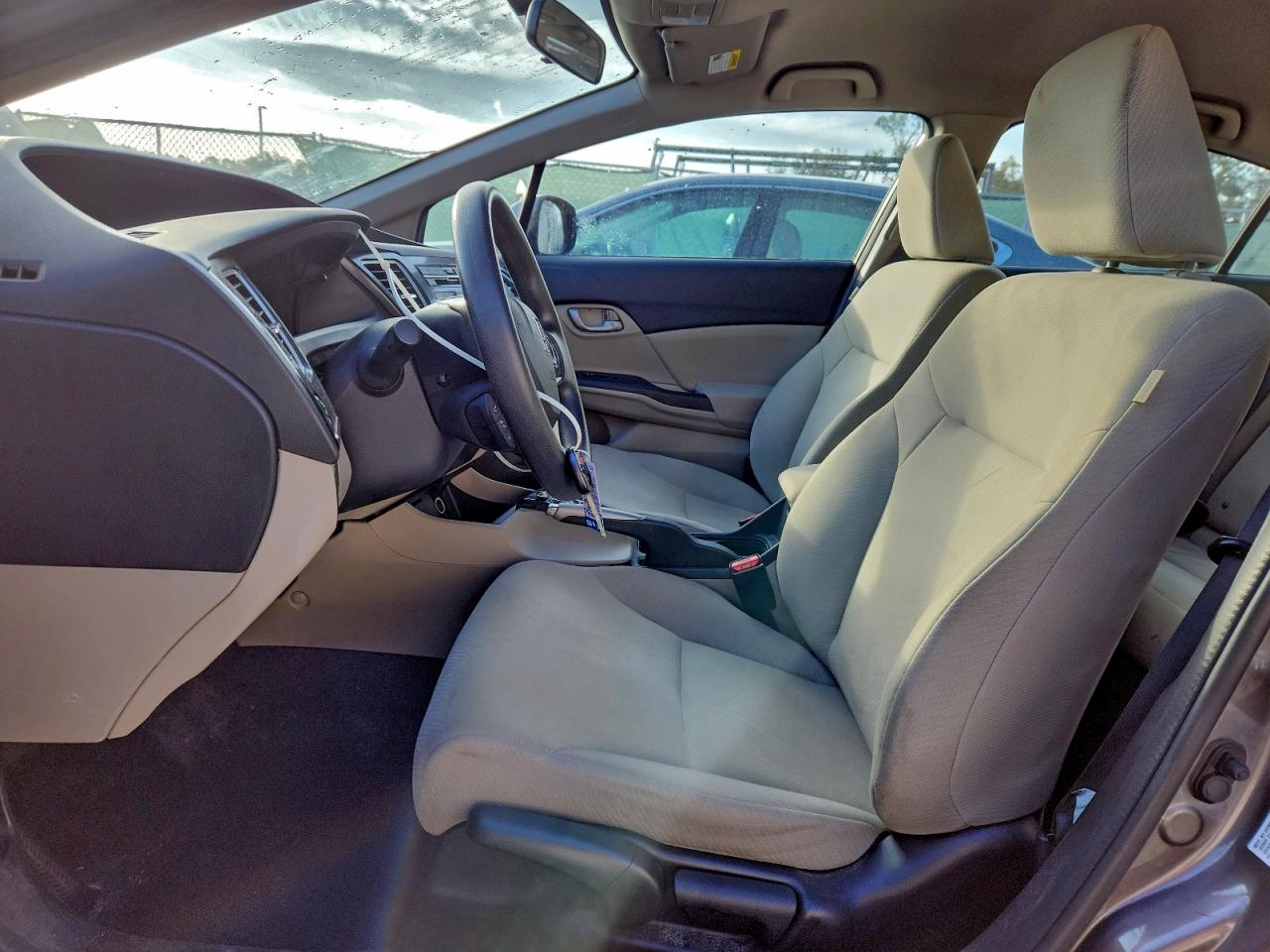 2013 HONDA CIVIC LX photo 7