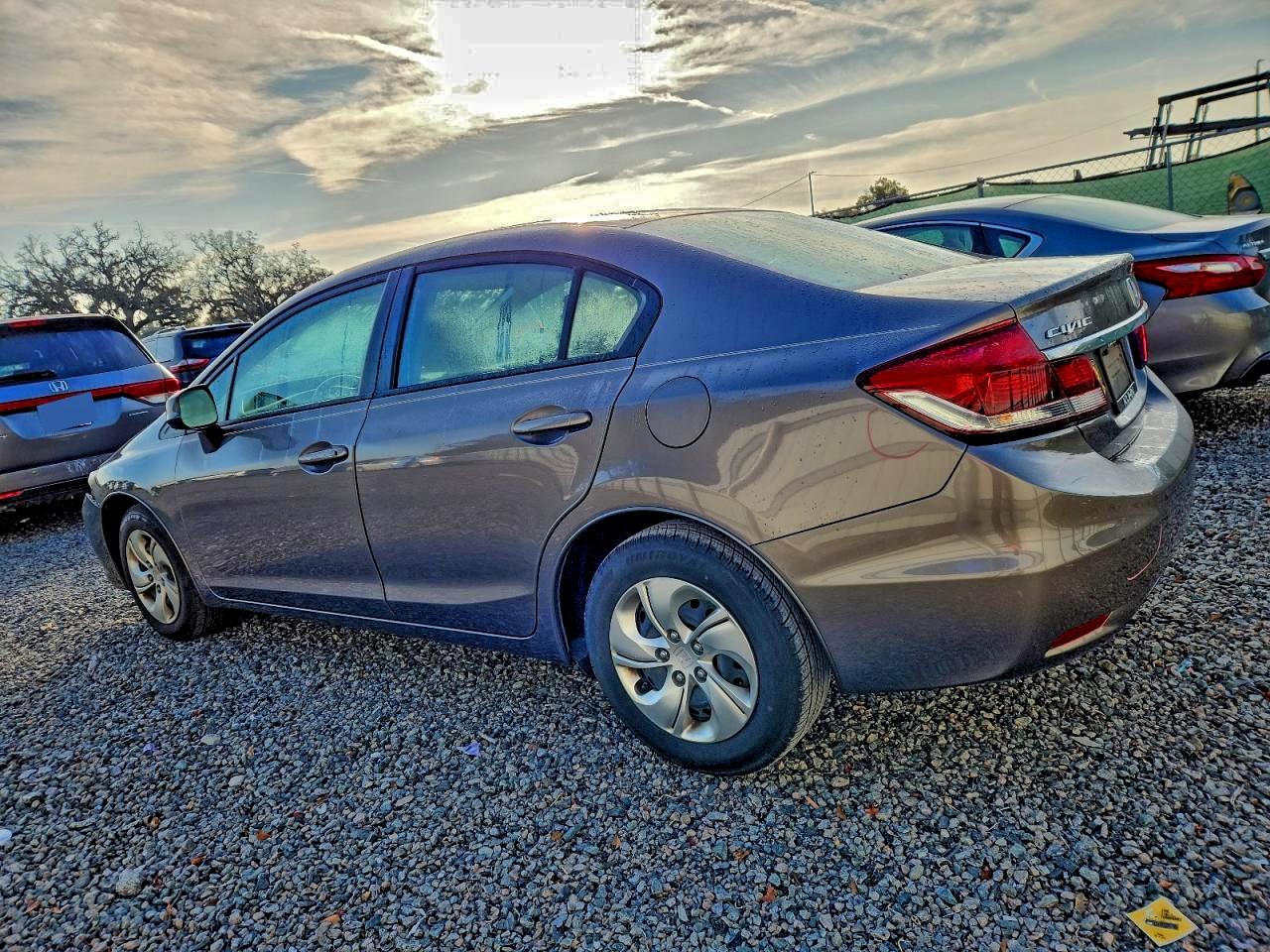2013 HONDA CIVIC LX photo 2