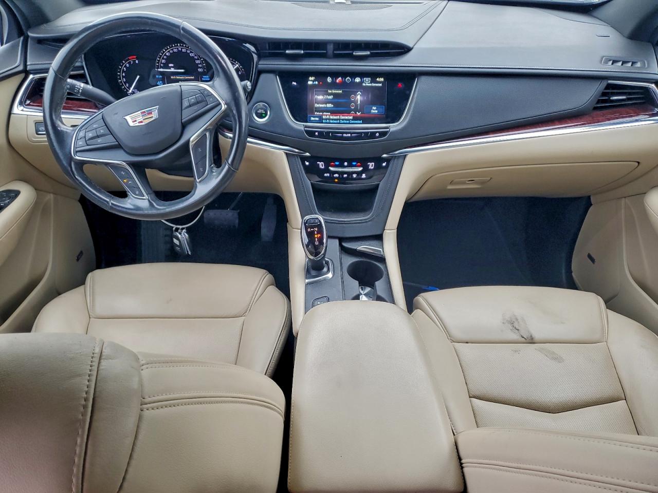 2018 CADILLAC XT5 LUXURY photo 8
