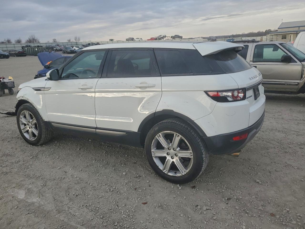 2015 LAND ROVER RANGE ROVER EVOQUE PURE PLUS photo 2